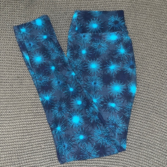 LuLaRoe Pants - Lularoe Blue Starburst Leggings OS